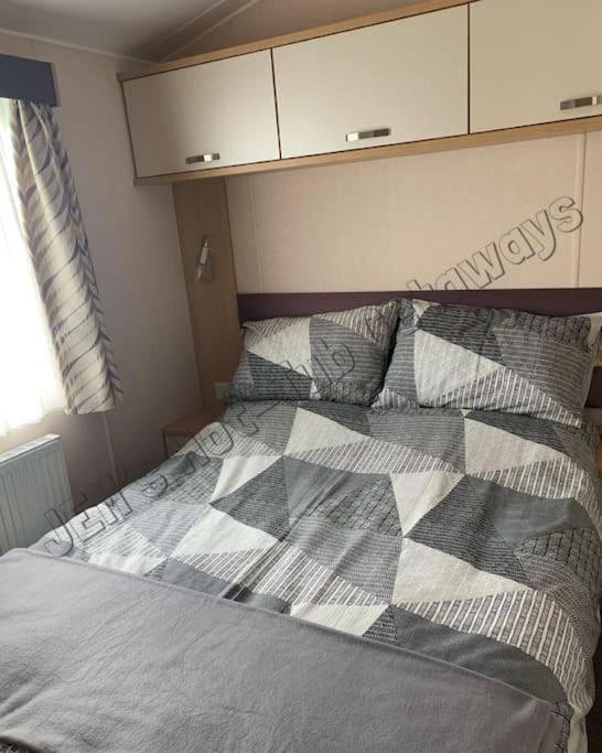 Jems Hot-Tub Getaways 8 Berth At Tattershall Lakes Exterior foto