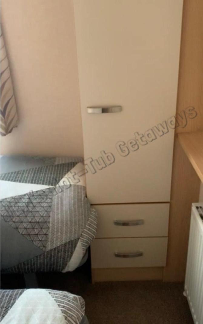 Jems Hot-Tub Getaways 8 Berth At Tattershall Lakes Exterior foto